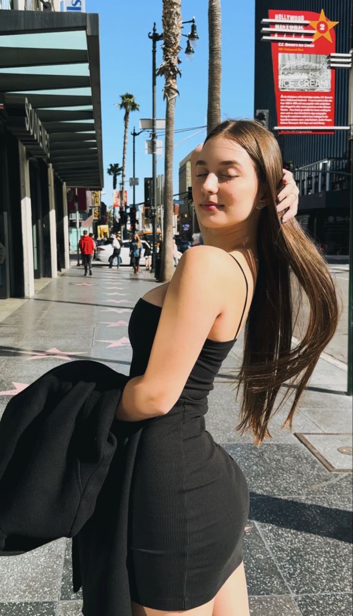 <em>María Santos, Valencia </em>